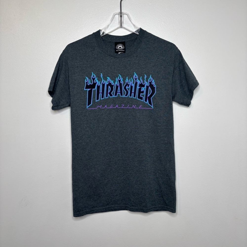 Thrasher Magazine Flame Logo T-Shirt Unisex Small Gray Blue Purple Graphic